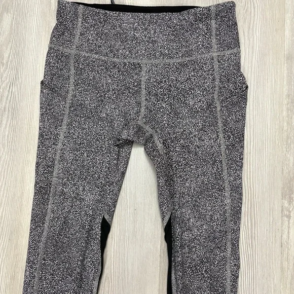 Lululemon Pace Rival Crop size 2 - Picture 6 of 13
